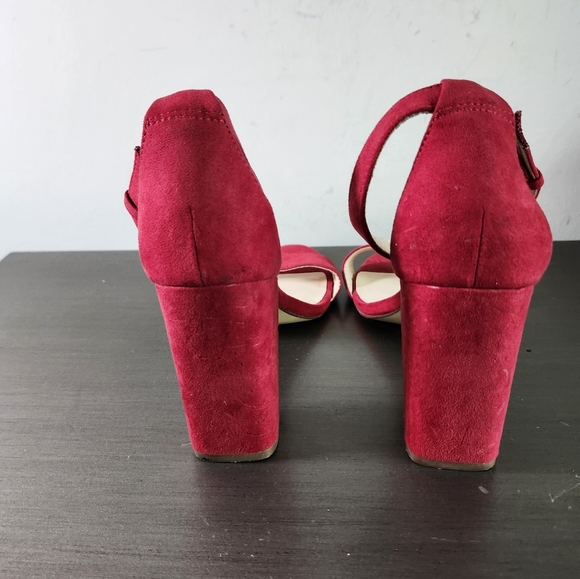 Nine West Abrah Red Faux Suede Strap Open Toe High Heel Sandals Shoes S 9.5M NEW - Picture 5 of 9